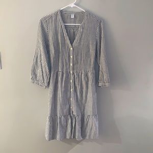 Old Navy Gray and white striped dress in XS